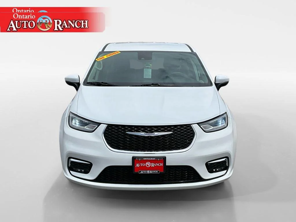 Used 2023 Bright White Clearcoat Chrysler Touring L image 8