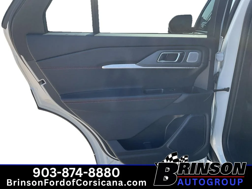 New 2026 Star White Metallic Tri-Coat Ford ST image 7