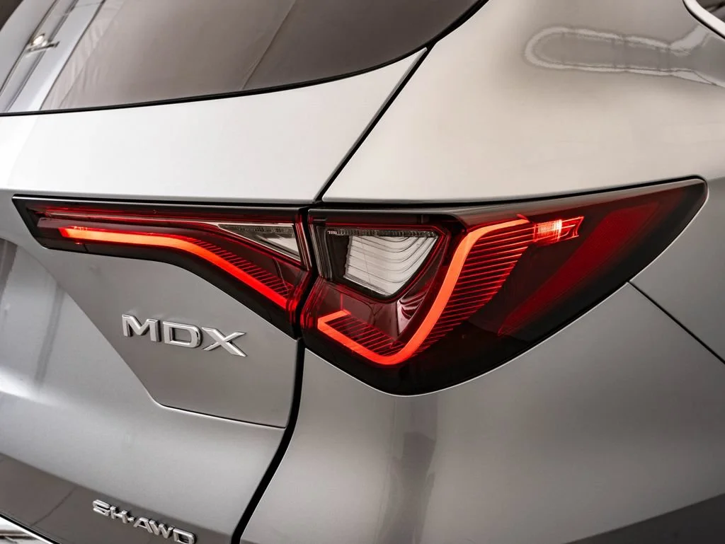 New 2026 Solar Silver Metallic Acura Advance Package image 9