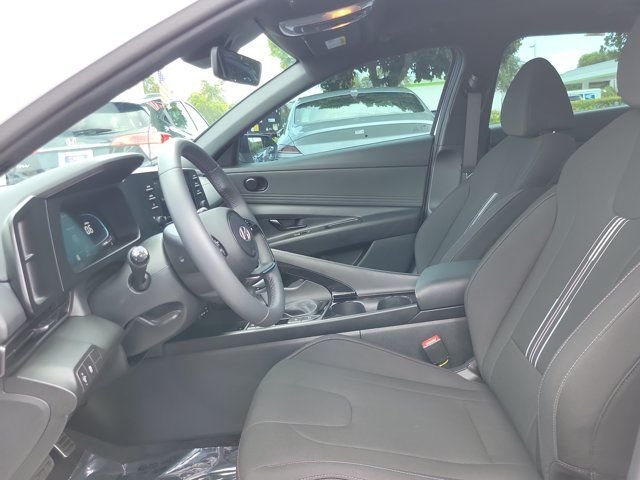 2026 Hyundai Elantra SEL - Photo 11
