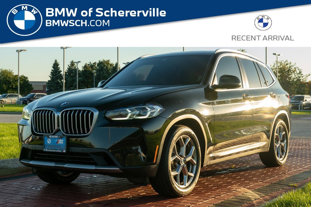 Used 2023 Black Sapphire Metallic BMW xDrive30i image 1