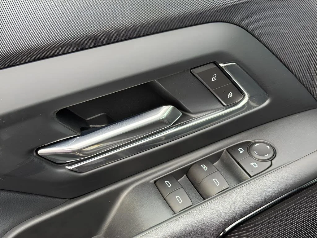 2026 Chevrolet Silverado EV LT - Photo 22