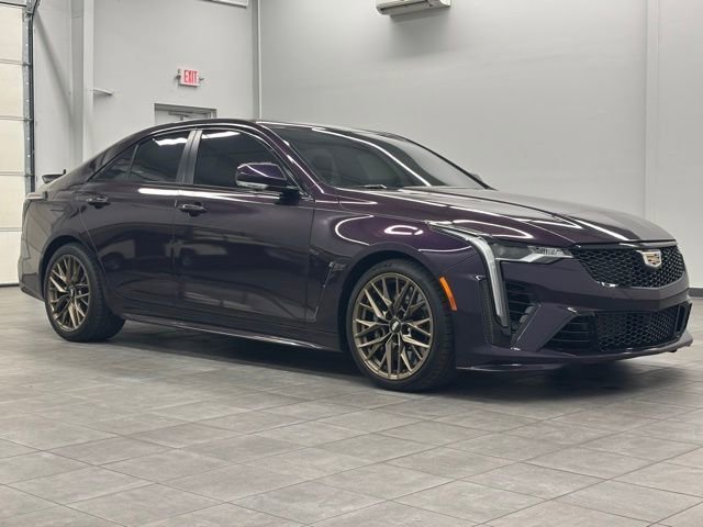 2025 Cadillac CT4 V-Series Blackwing's photo