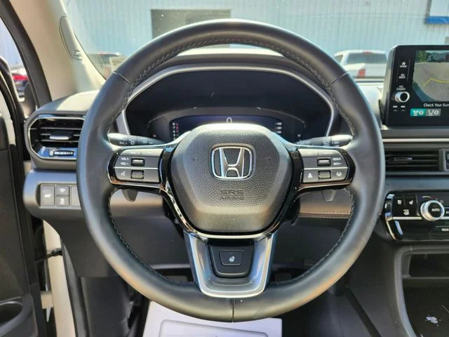 Used 2025 White Honda Elite image 32