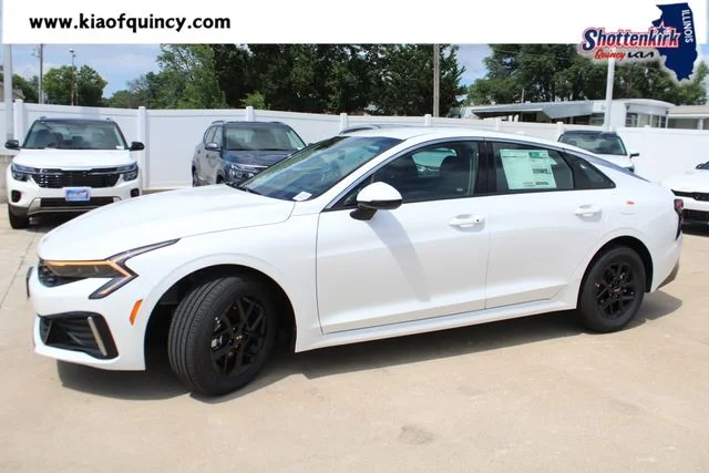 New 2026 White Kia LXS image 2