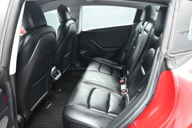 Used 2019 Red Tesla Long Range image 8