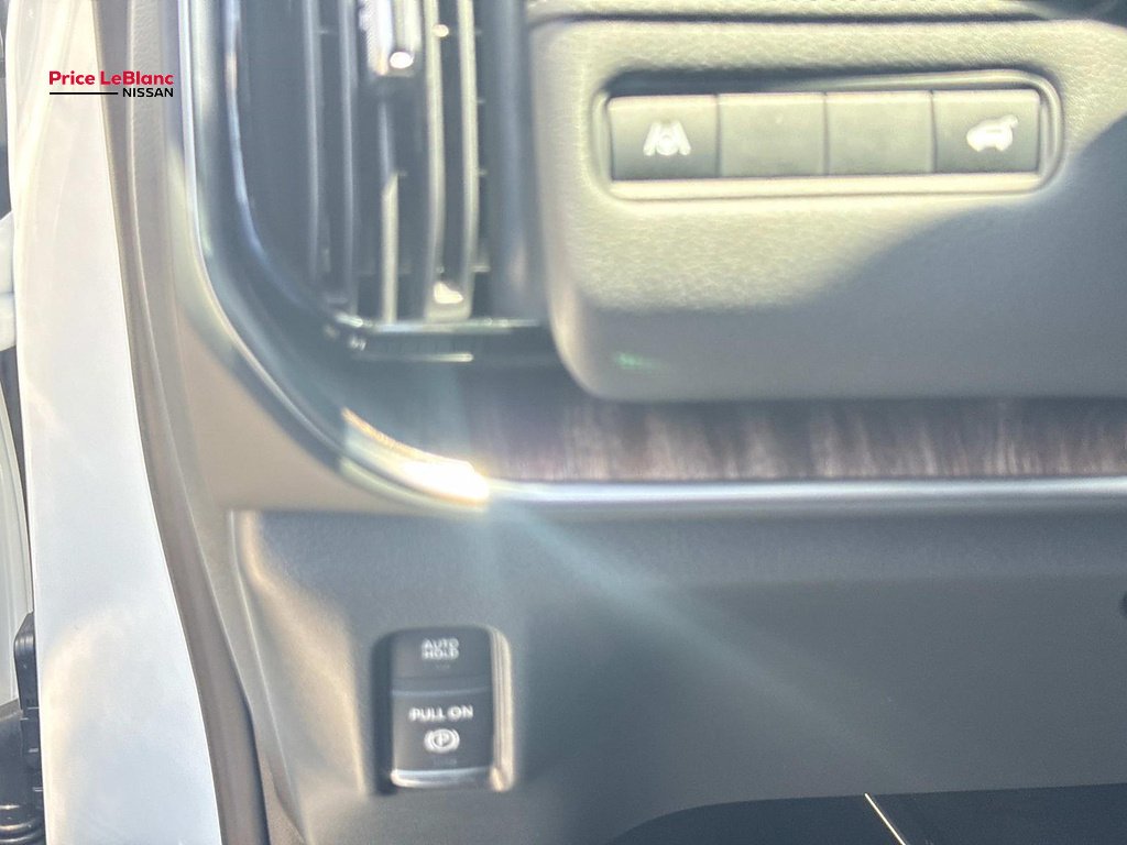 New 2026 Aspen White TriCoat Nissan Platinum image 15