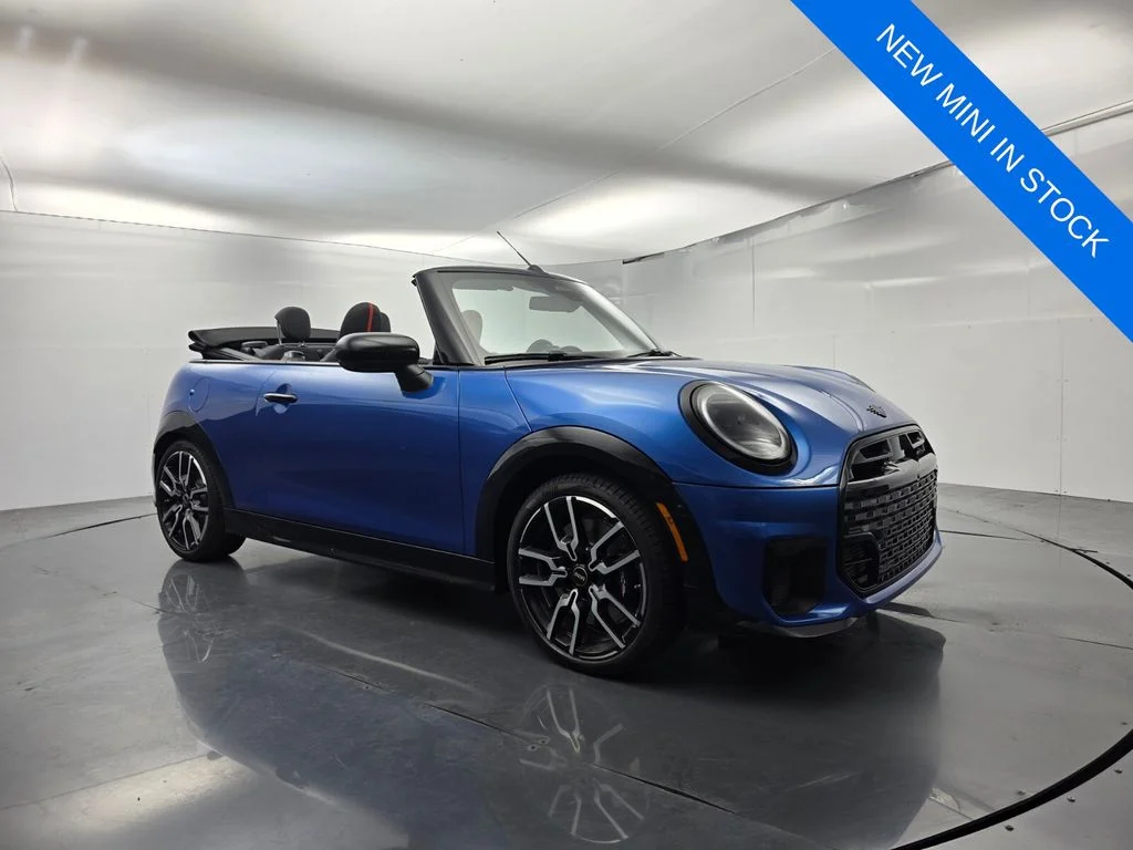 2026 MINI Convertible Cooper S Signature's photo