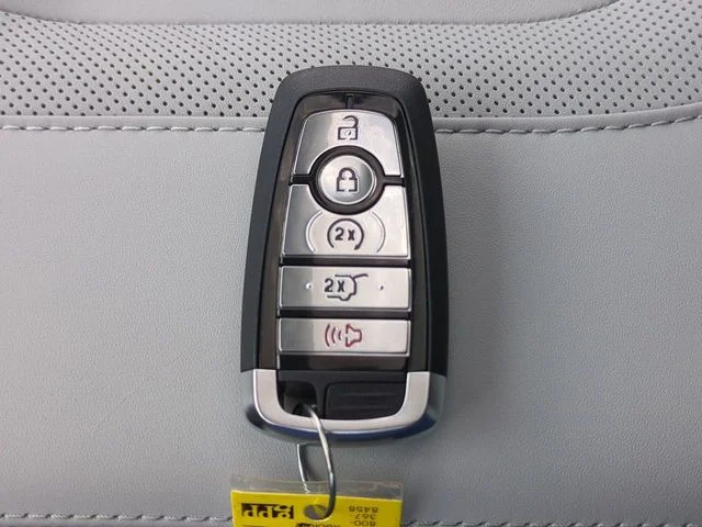 New 2026 Glacier Gray Metallic Tri-Coat Ford MAX Platinum® image 29