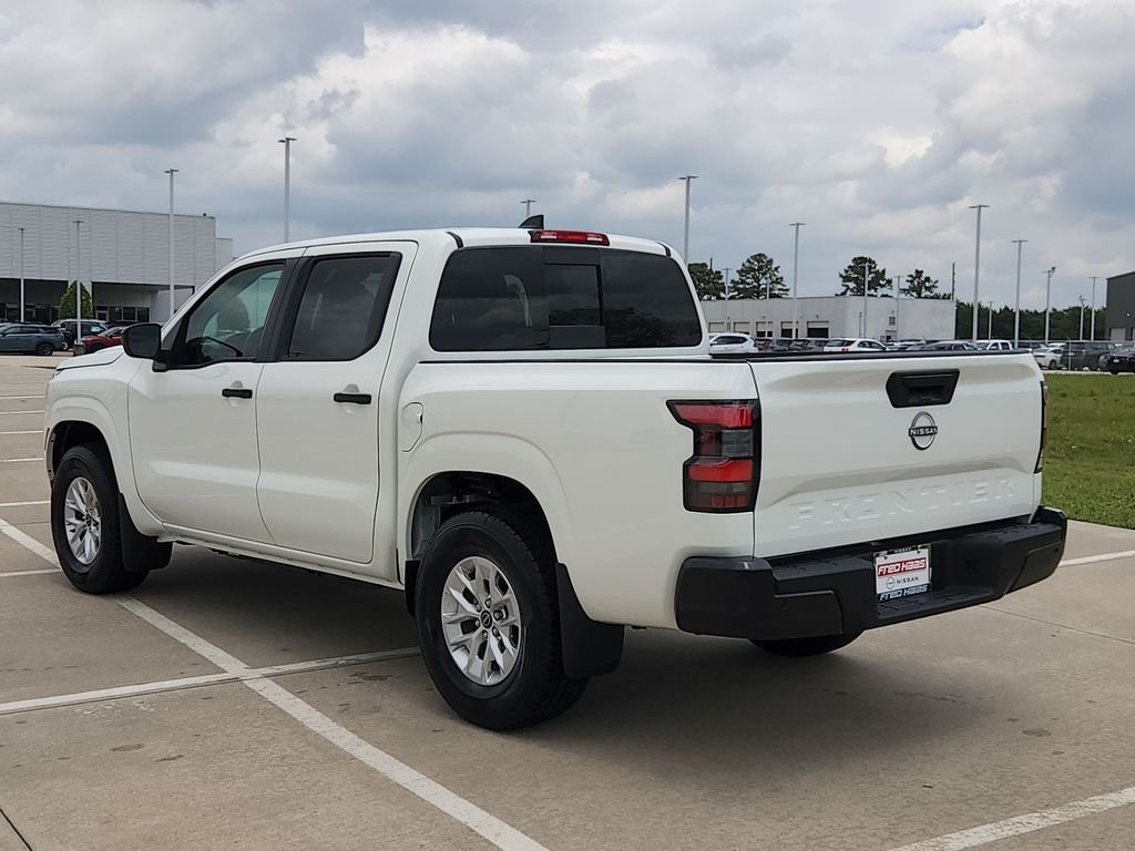 New 2026 Glacier White Nissan S image 5