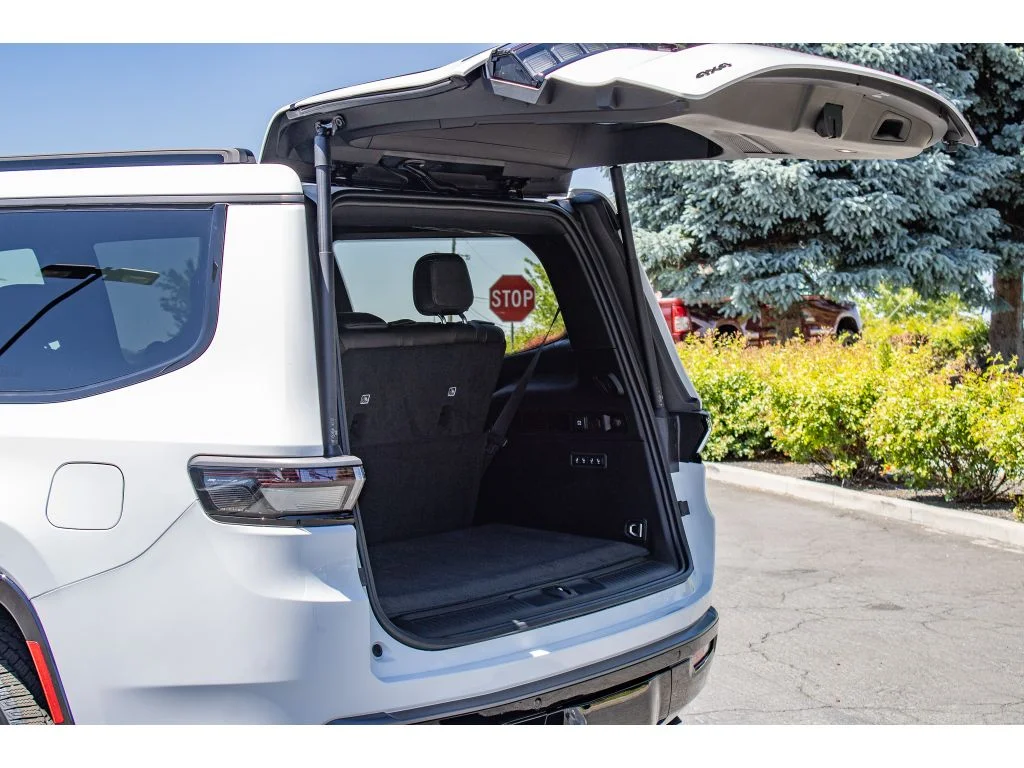 New 2026 Bright White Clearcoat Jeep Limited Altitude image 10