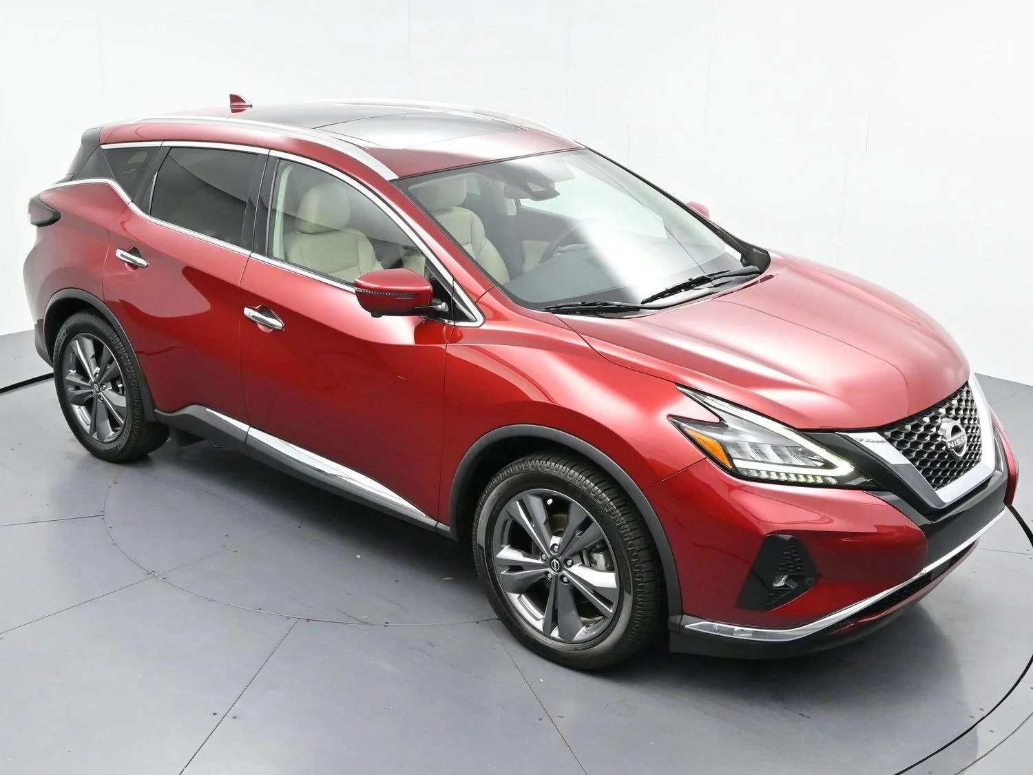 Used 2023 Scarlet Ember Tintcoat Nissan Platinum image 38