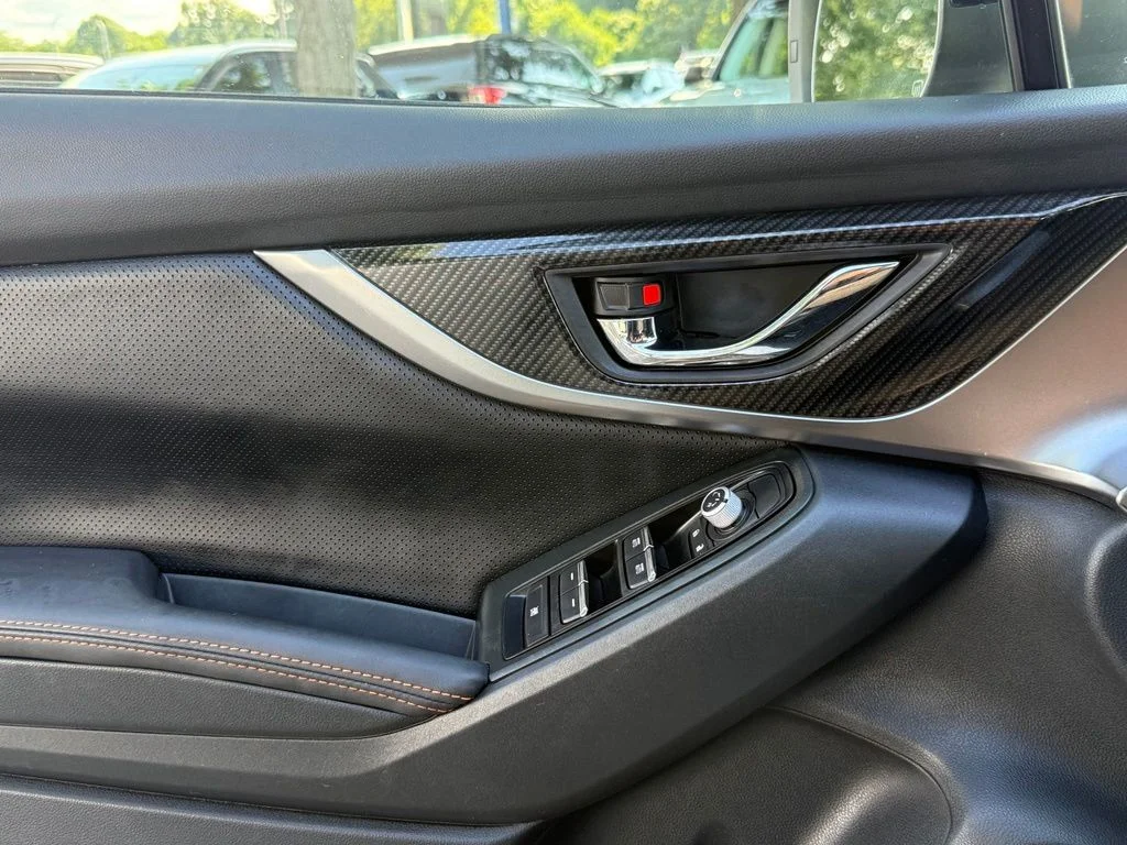 Used 2019 White Subaru 2.0i Limited image 20