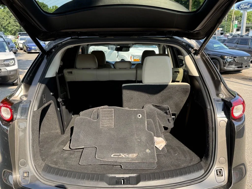 Used 2018 Silver Mazda Touring image 24