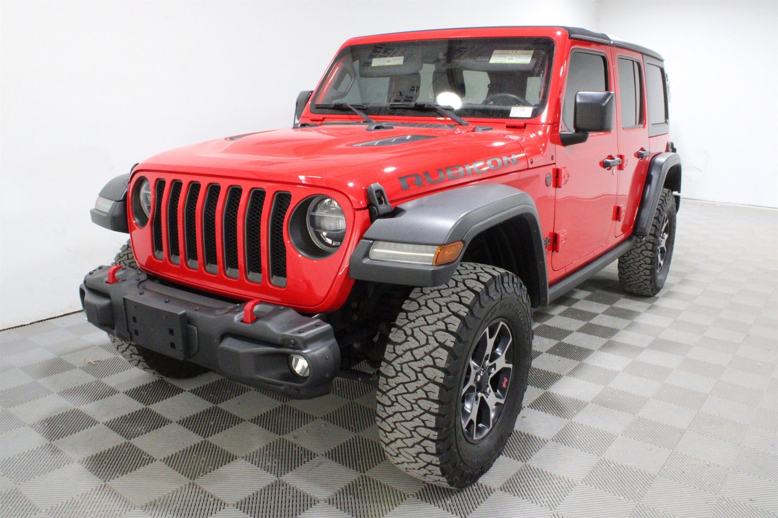 Used 2018 Firecracker Red Clearcoat Jeep Rubicon image 30