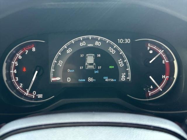 Certified Used 2025 MAGNETIC GRAY MET. Toyota  image 28