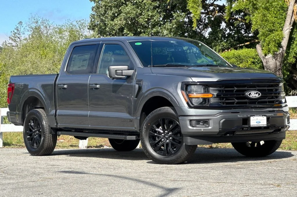 New 2026 Gray Metallic Ford XLT image 2