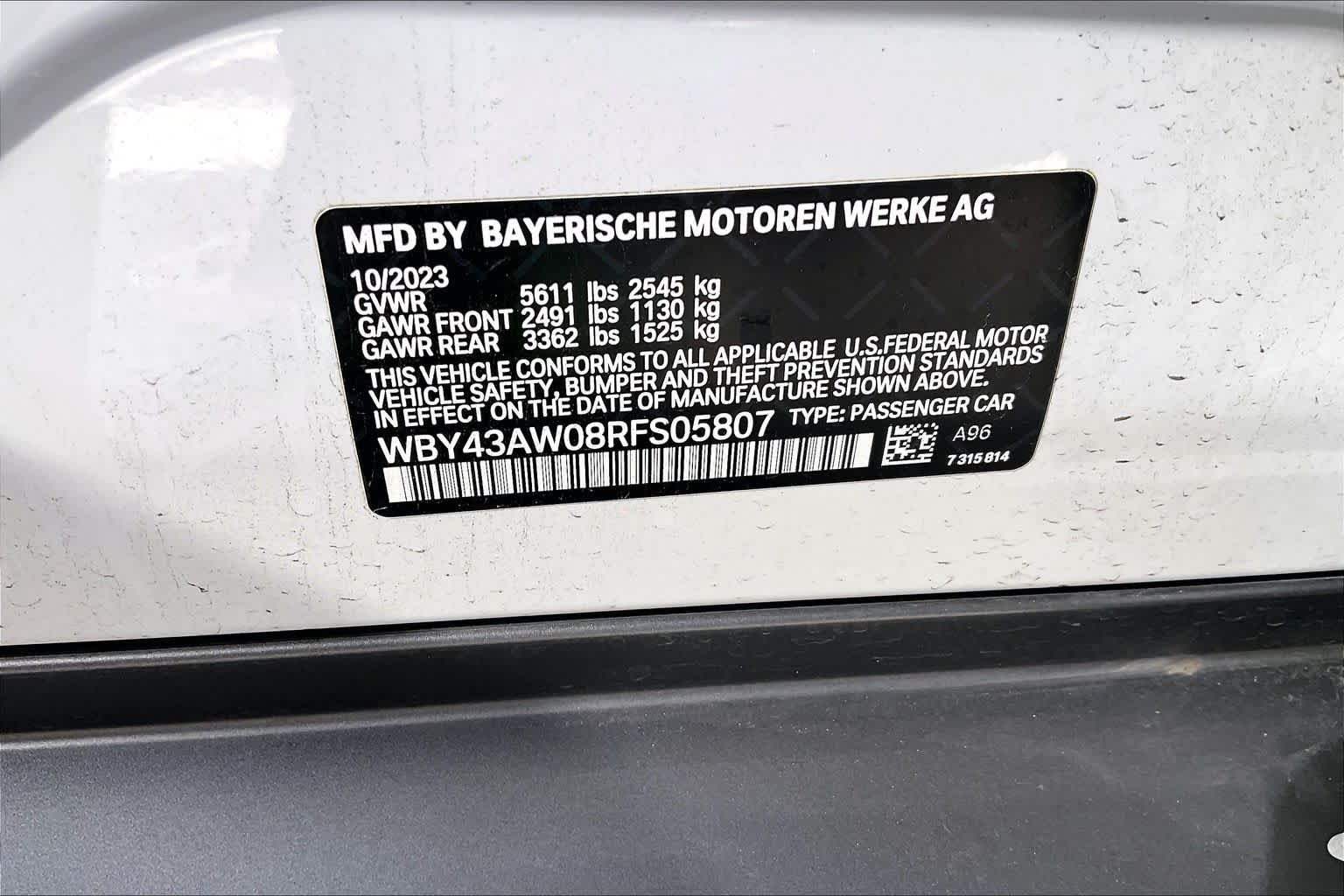Used 2024 Mineral White Metallic BMW eDrive35 image 34