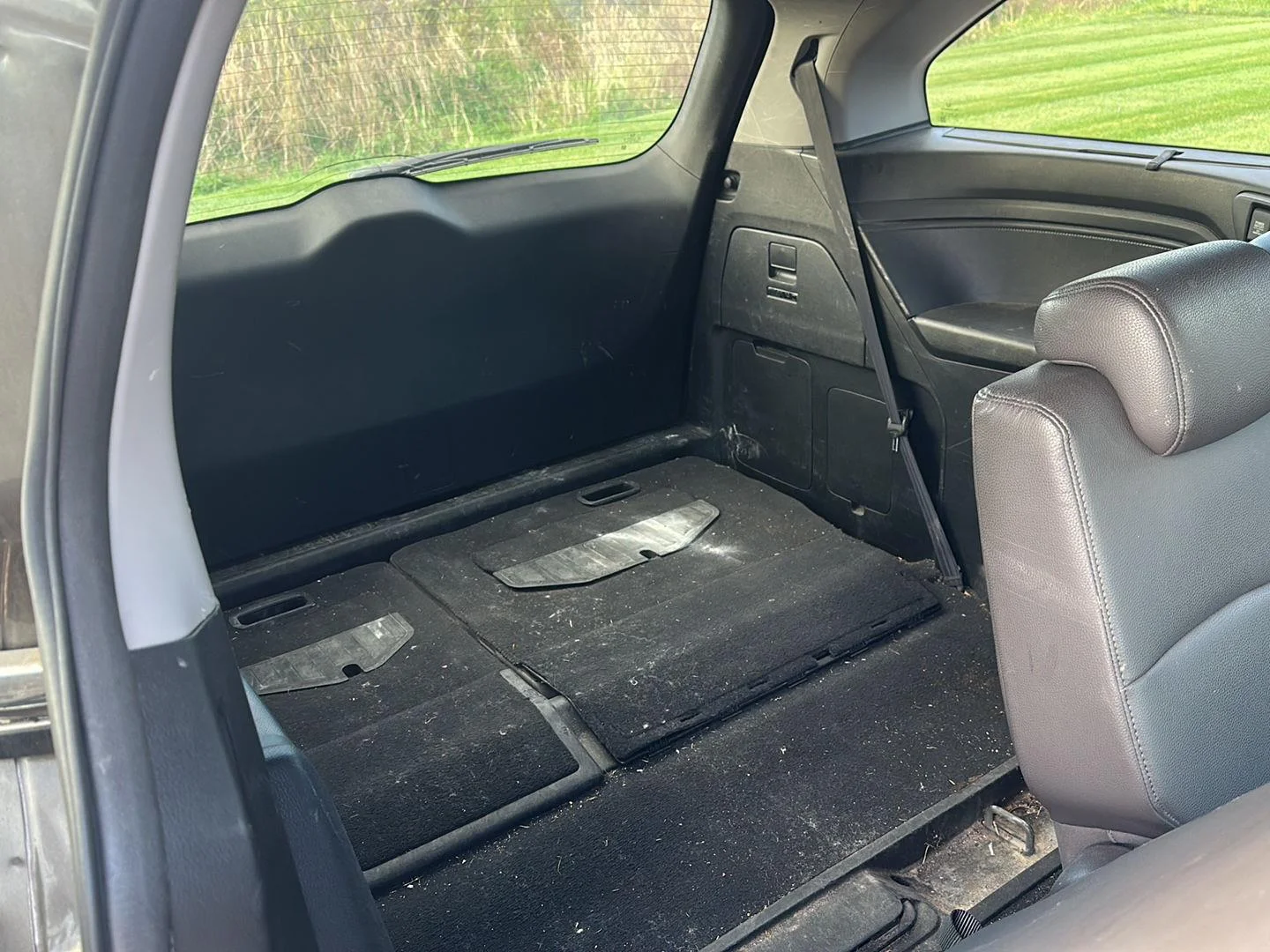 Used 2018 Pacific Pewter Metallic Honda Touring image 26