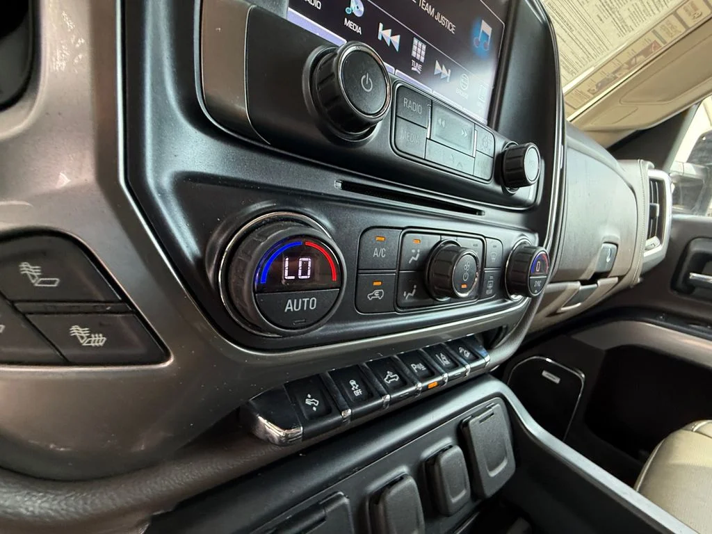 Used 2017 White Chevrolet LTZ image 23