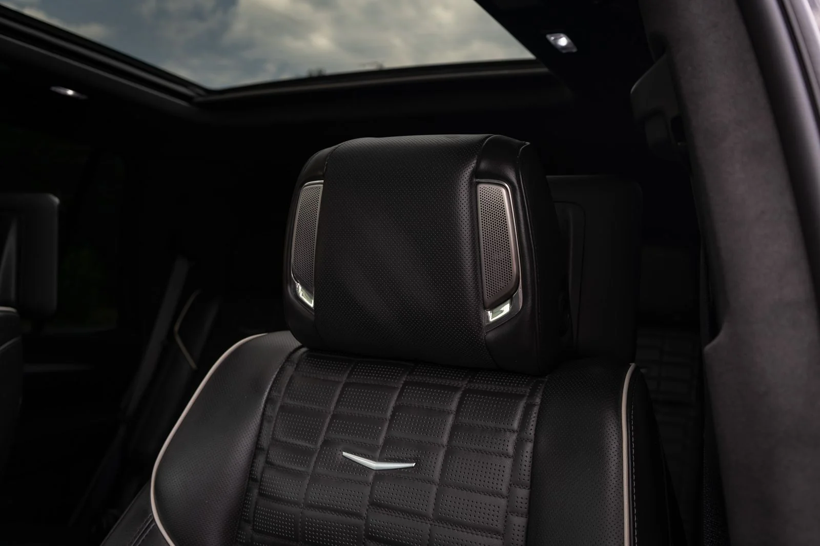 Used 2025 Black Raven Cadillac V-Series image 32