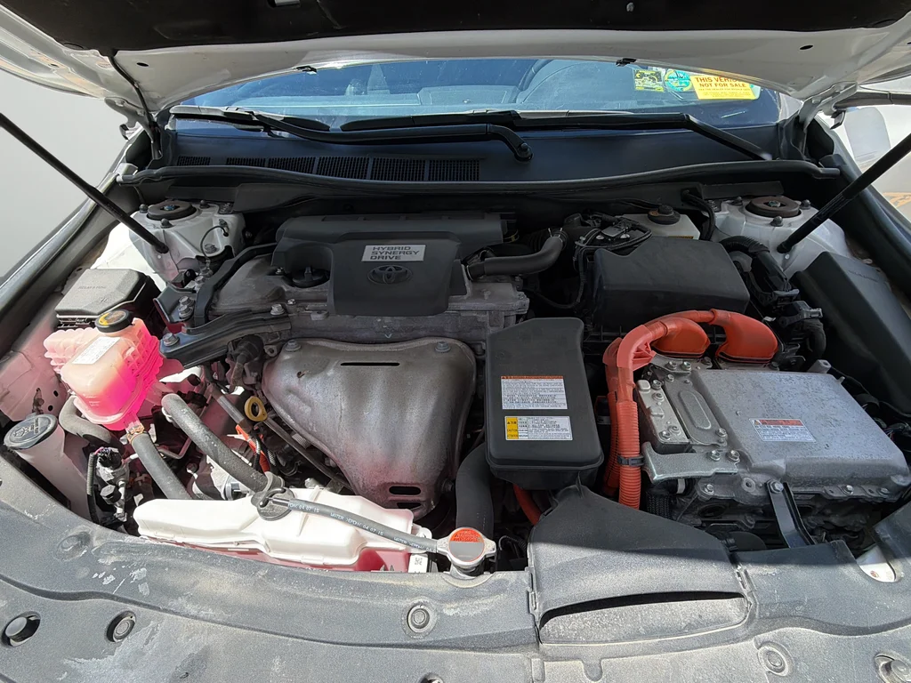 Used 2016 White Toyota SE image 8