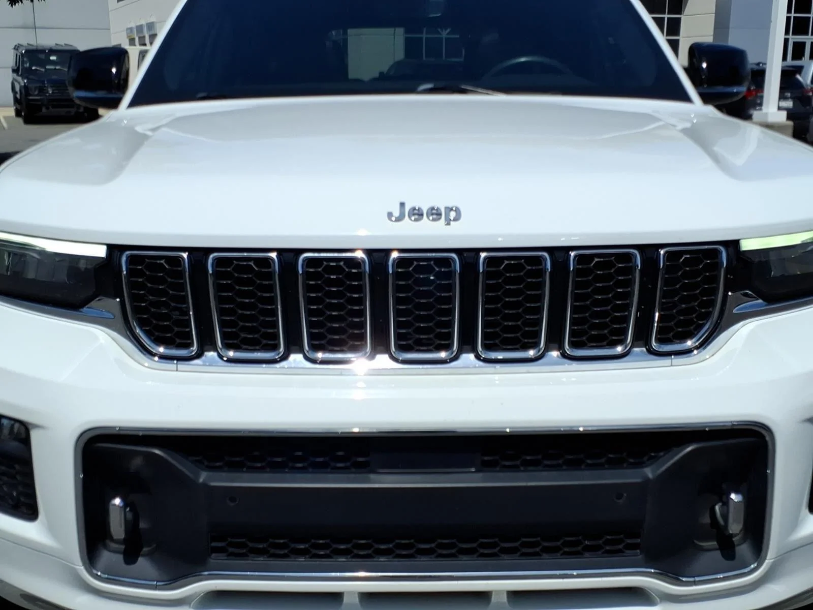 Used 2023 Bright White Clearcoat Jeep Overland image 15