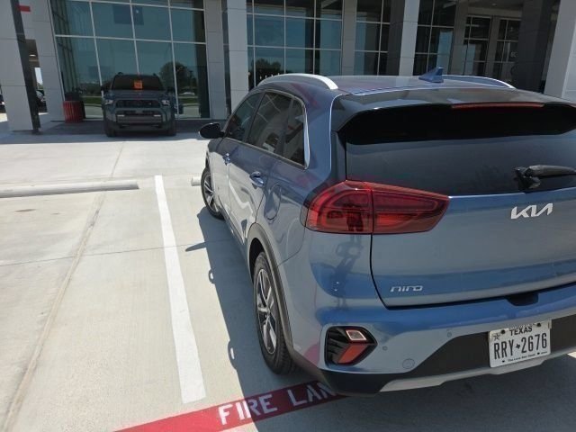 Used 2022 Blue Kia EX Premium image 4