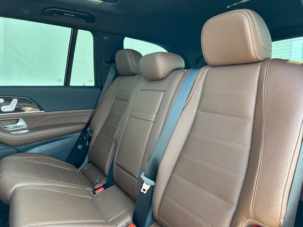 New 2026 Polar White Mercedes-Benz GLS 450 image 26