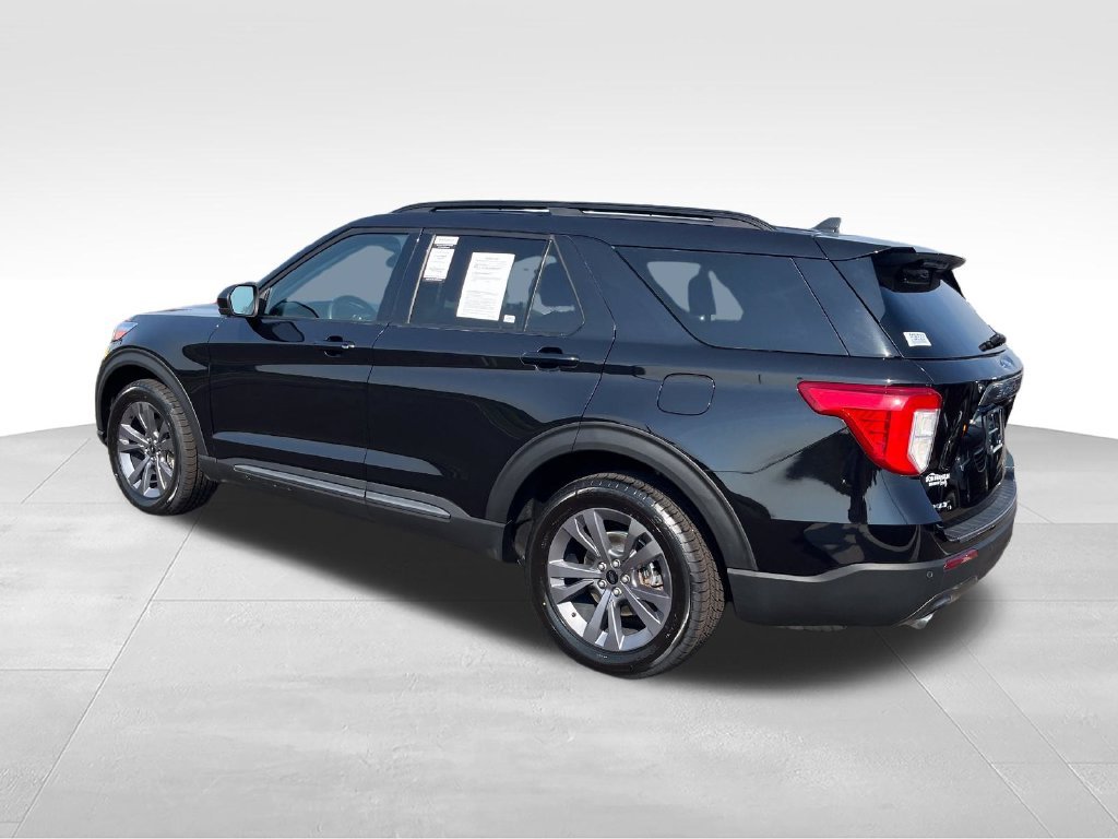 Used 2023 Black Ford XLT image 3