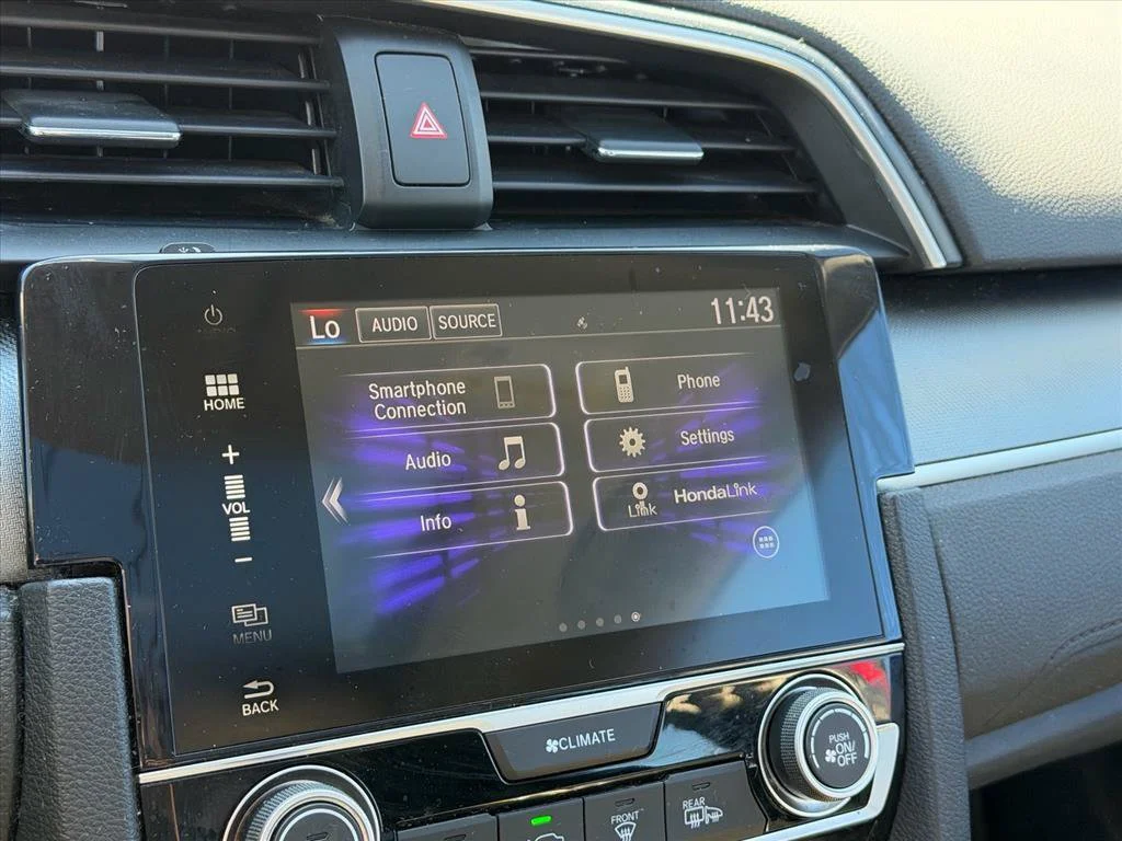 Used 2017  Honda EX image 19