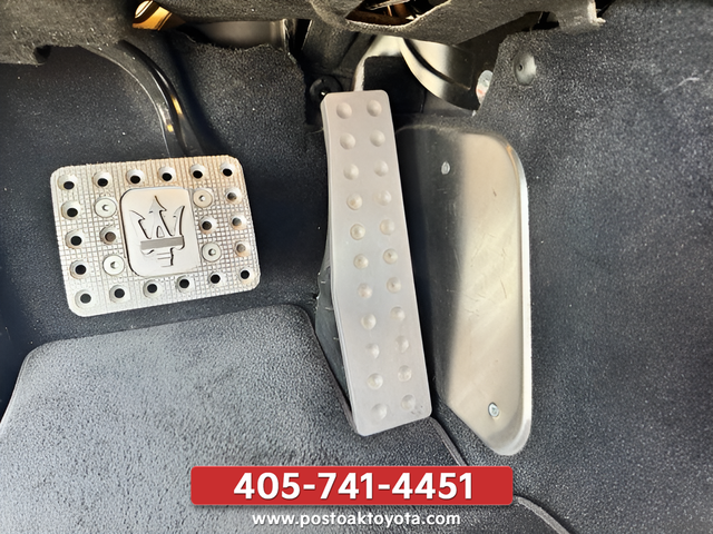 Used 2009 Silver Maserati S image 30