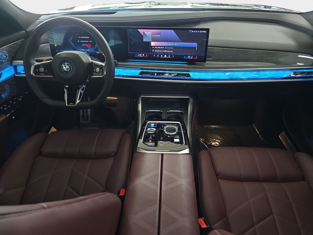 Used 2023 Black Sapphire Metallic BMW xDrive60 image 12