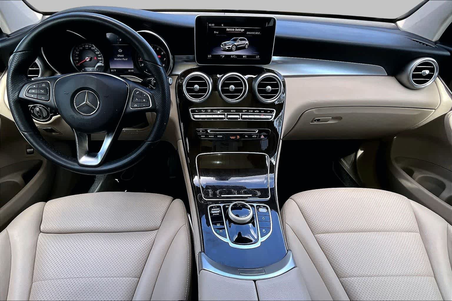Used 2019 Polar White Mercedes-Benz GLC 300 image 16