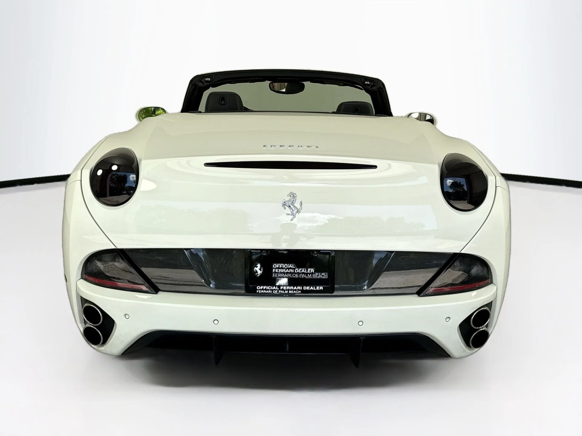 Used 2010 Bianco Avus Ferrari Base image 6