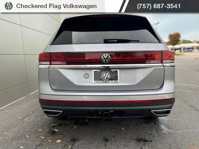 New 2026 Silver Volkswagen 2.0T SE w/Technology image 11