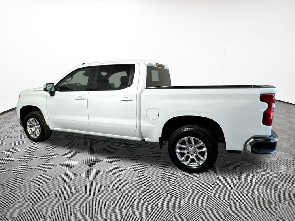 Used 2024 White Chevrolet LT image 13
