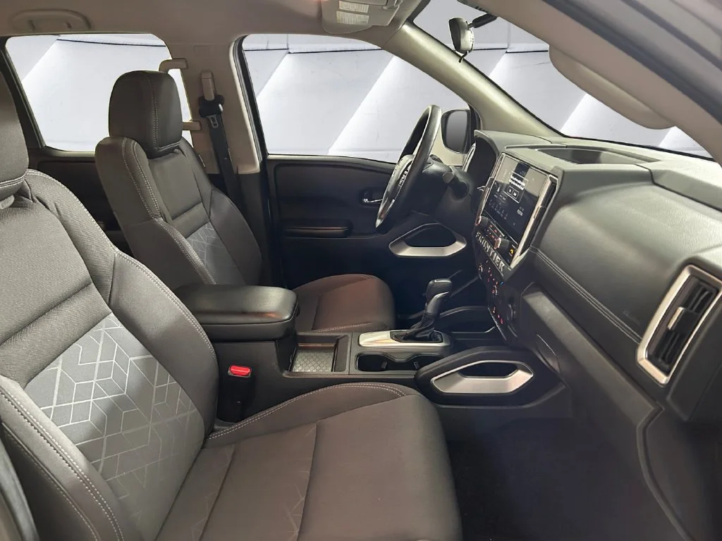 Used 2025 Gray Nissan SV image 13