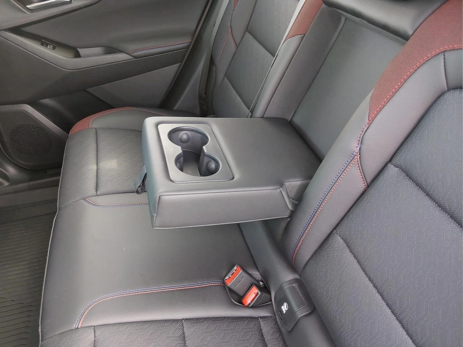 Used 2025 Sterling Gray Metallic Chevrolet AWD RS image 19