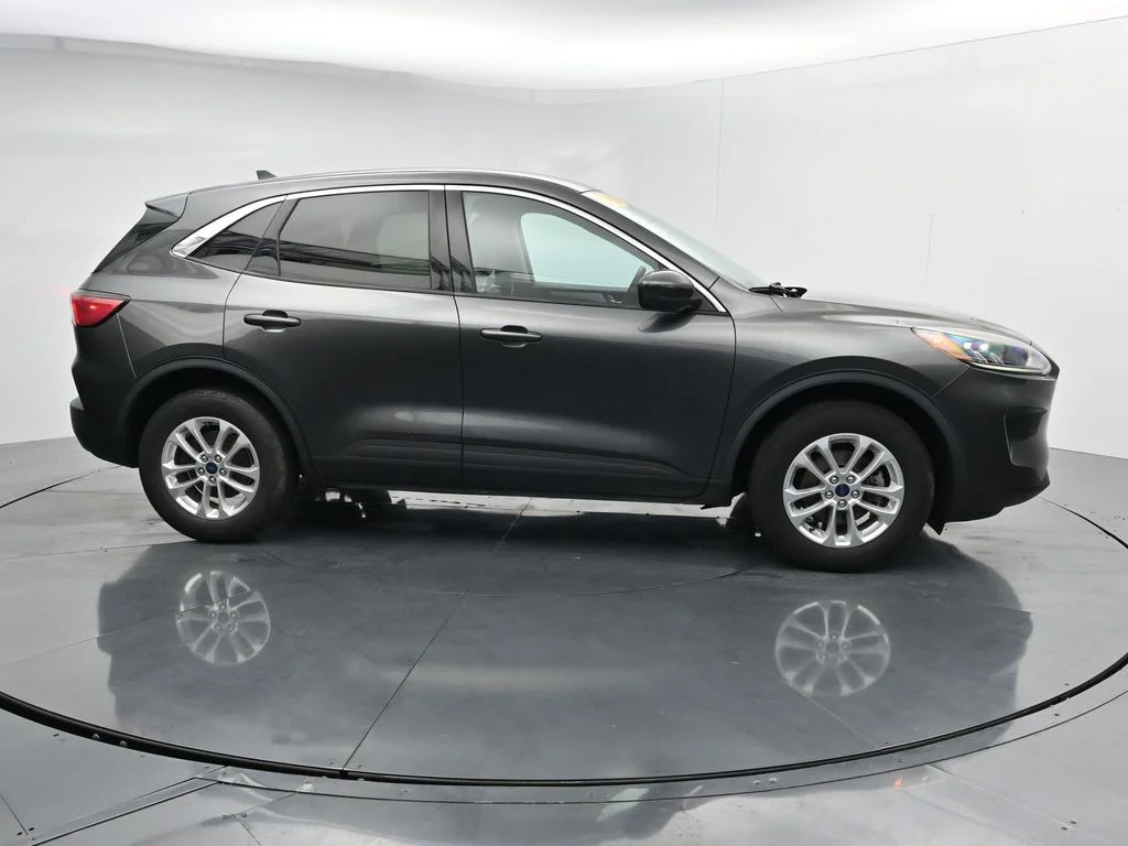 Used 2020 Gray Ford SE image 9