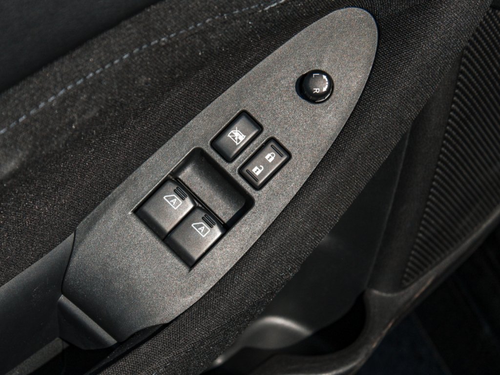 Used 2024 Black Diamond Pearl Nissan Sport image 9