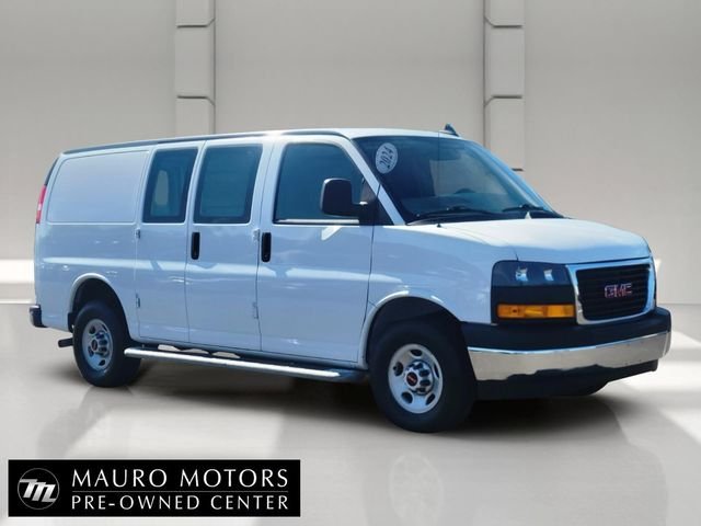 2024 GMC Savana 2500's photo