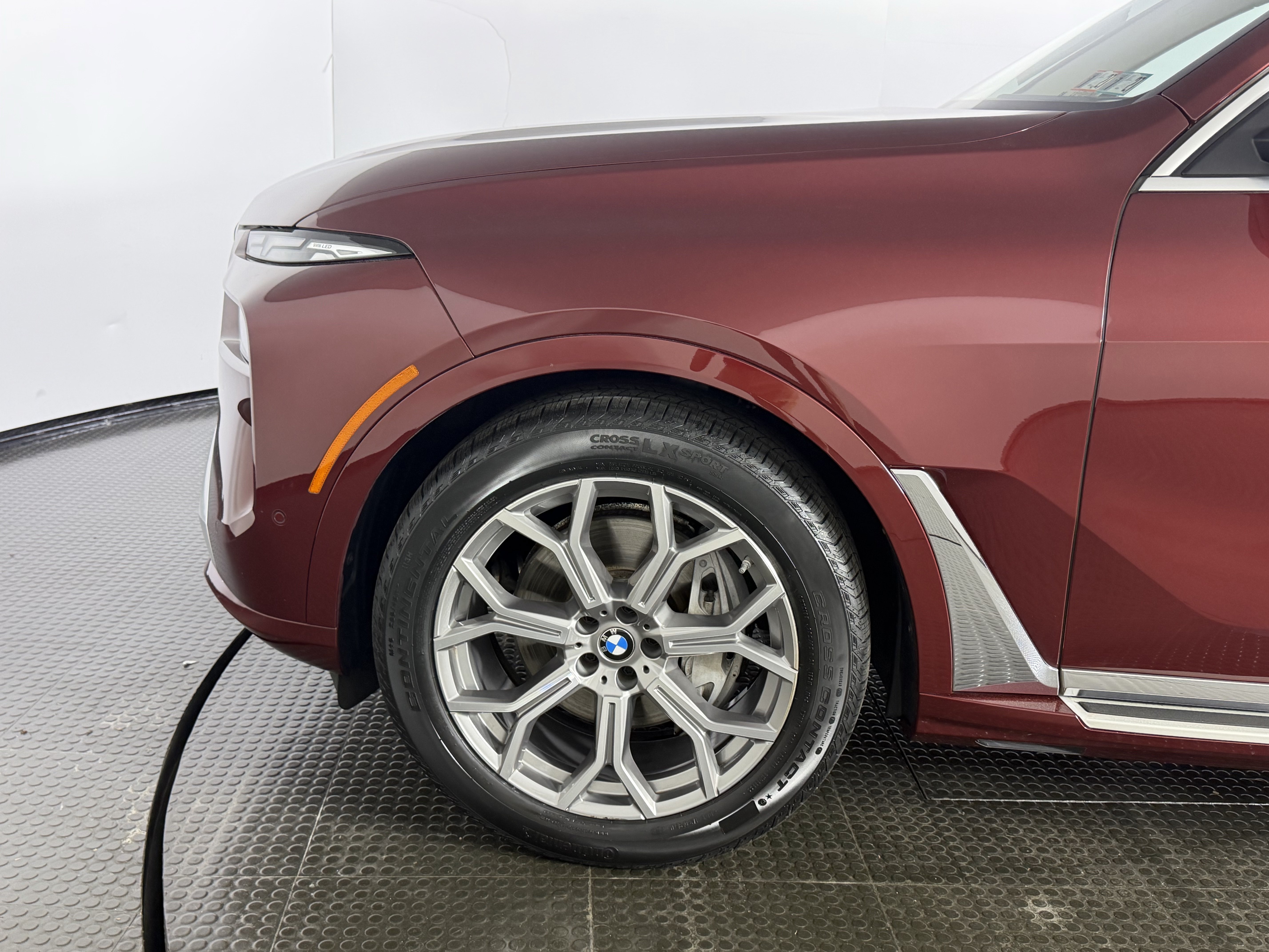 Certified Used 2025 Aventurin Red Metallic BMW xDrive40i image 8