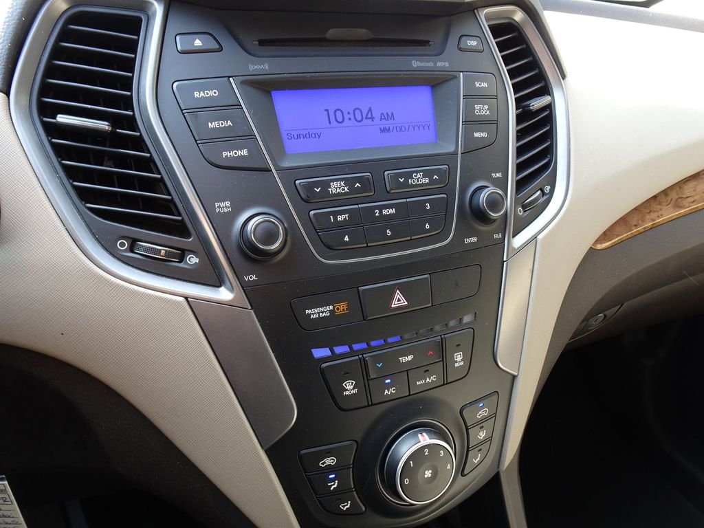 Used 2015 Brown Hyundai Base image 16