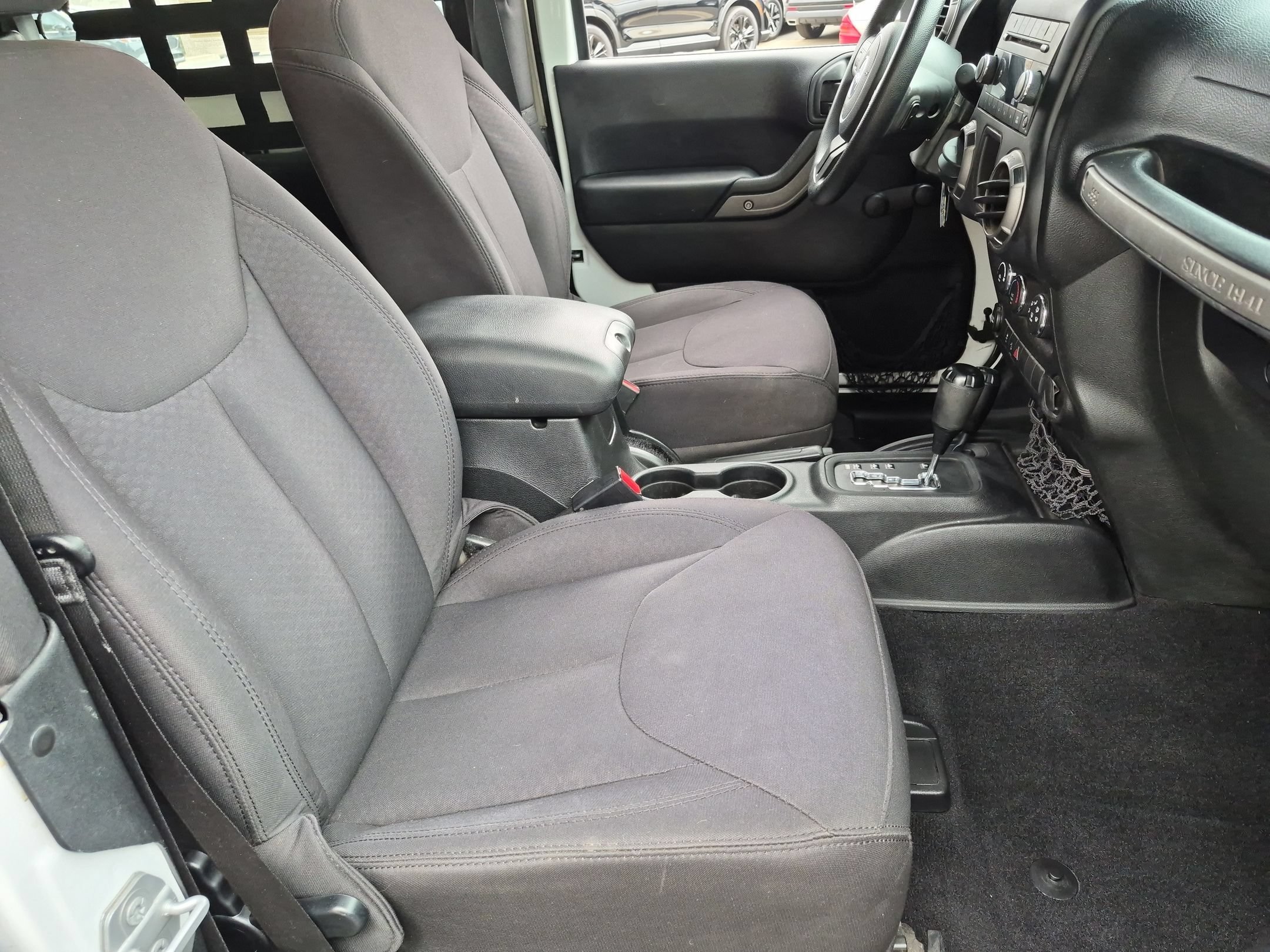 Used 2015 Bright White Clearcoat Jeep Sport image 25