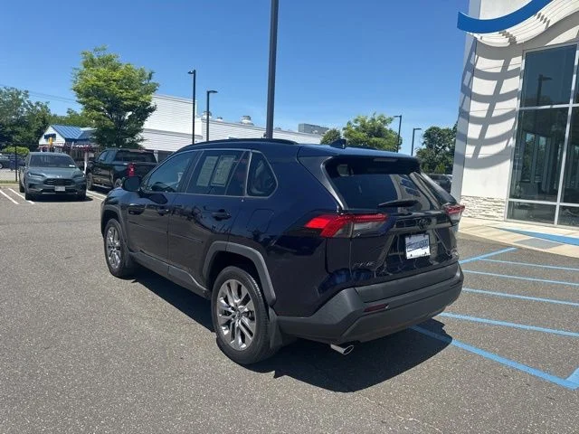 Used 2020 Blueprint Toyota XLE Premium image 6