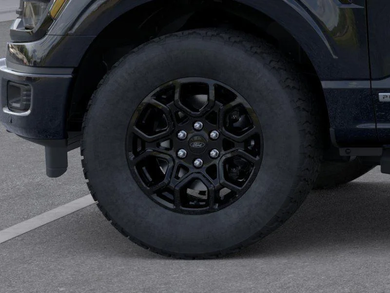 New 2026 Agate Black Metallic Ford XLT image 19