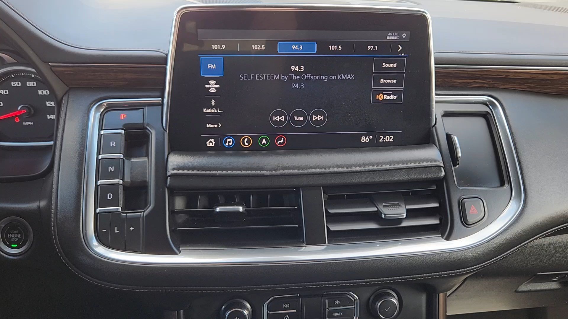 Used 2021 Iridescent Pearl Tricoat Chevrolet High Country image 15