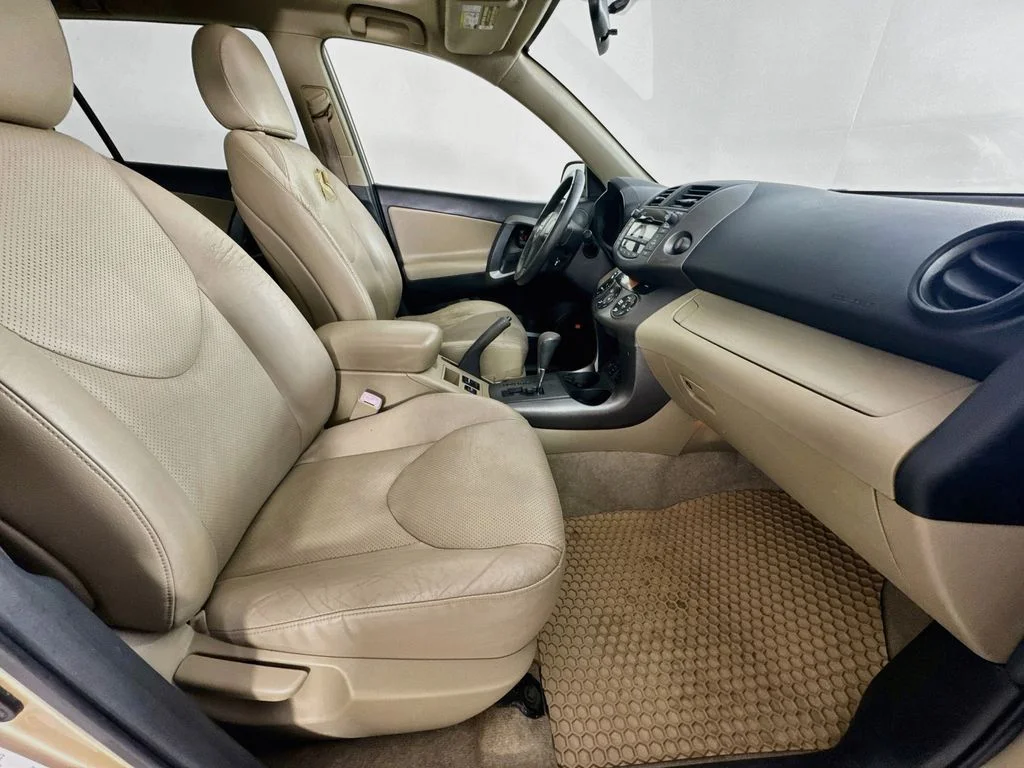 Used 2009 Sandy Beach Metallic Toyota Limited image 32