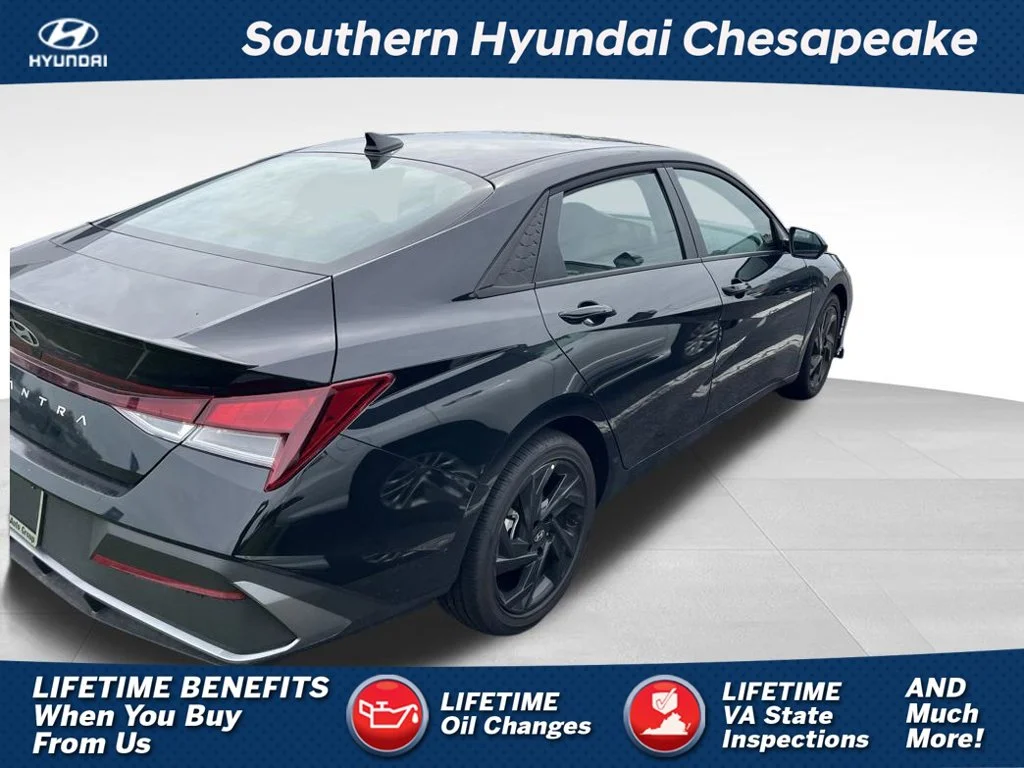 Used 2026 Black Hyundai SEL Sport image 1